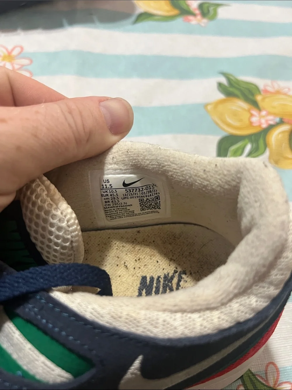Nike running , Navy & Green Mesh Sneaker with Tan Toe